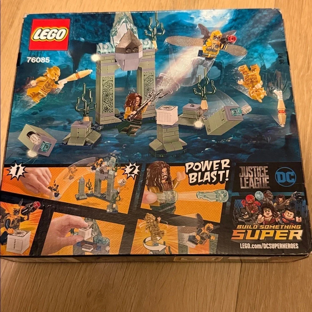 Lego DC comics superheroes battle of Atlantis new in sealed package 197 pieces